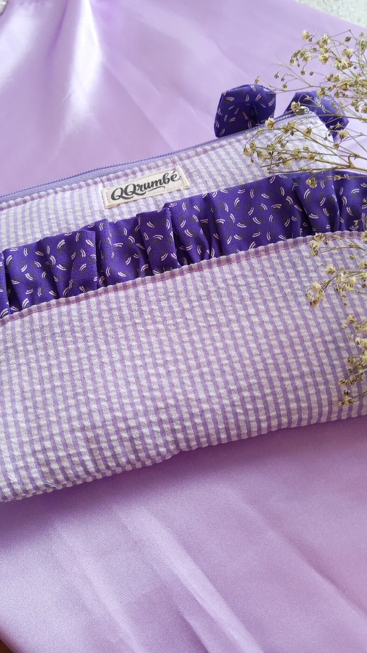 Cartera  con volantes