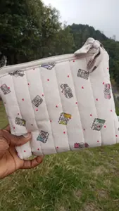 Monedero grande  con estampado de camaras
